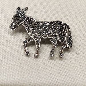 Sparkling Donkey/Burrow Vintage Rhinestone Brooch